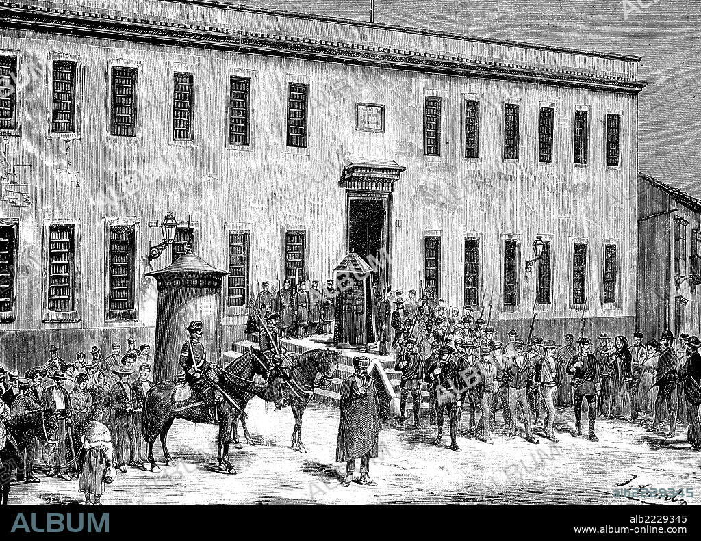 España. Cárcel de Jerez. Salida de una cuerda de presos anarquistas de La Mano Negra hacia la cárcel de Cádiz. Grabado de 1883.