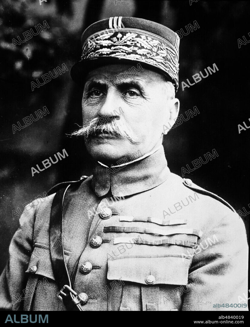 FOCH, FERDINAND. MARISCAL FRANCES. 1851-1929.