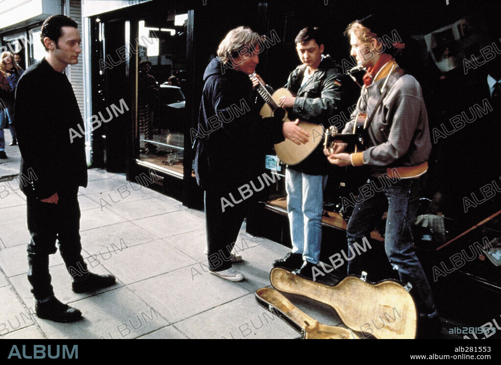ALAN PARKER et ROBERT ARKINS dans THE COMMITMENTS, 1991, réalisé par ALAN PARKER. Copyright BEACON COMMUNICATIONS/20TH CENTURY FOX.