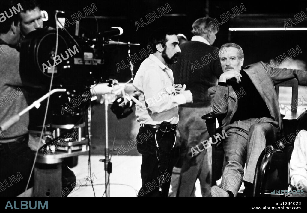 MARTIN SCORSESE and PAUL NEWMAN in THE COLOR OF MONEY, 1986, directed by MARTIN SCORSESE. Copyright TOUCHSTONE PICTURES.