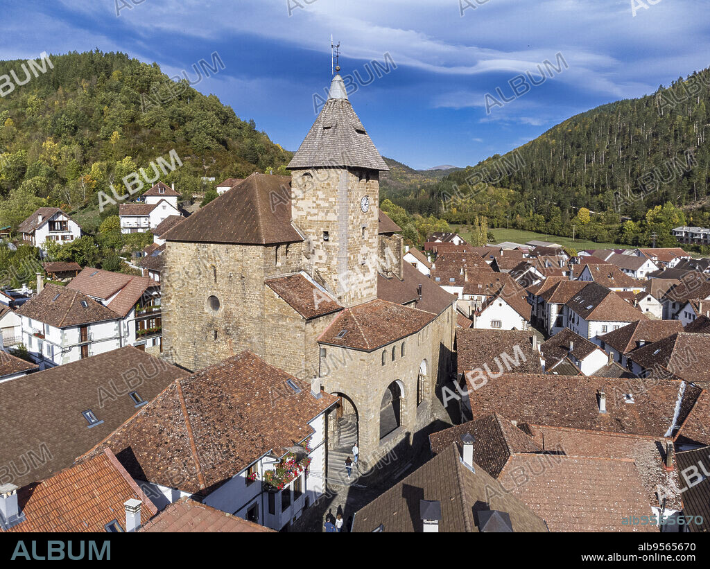 Ochagavía, Navarra, Salazar Valley, Pyrenean mountain range, Spain.
