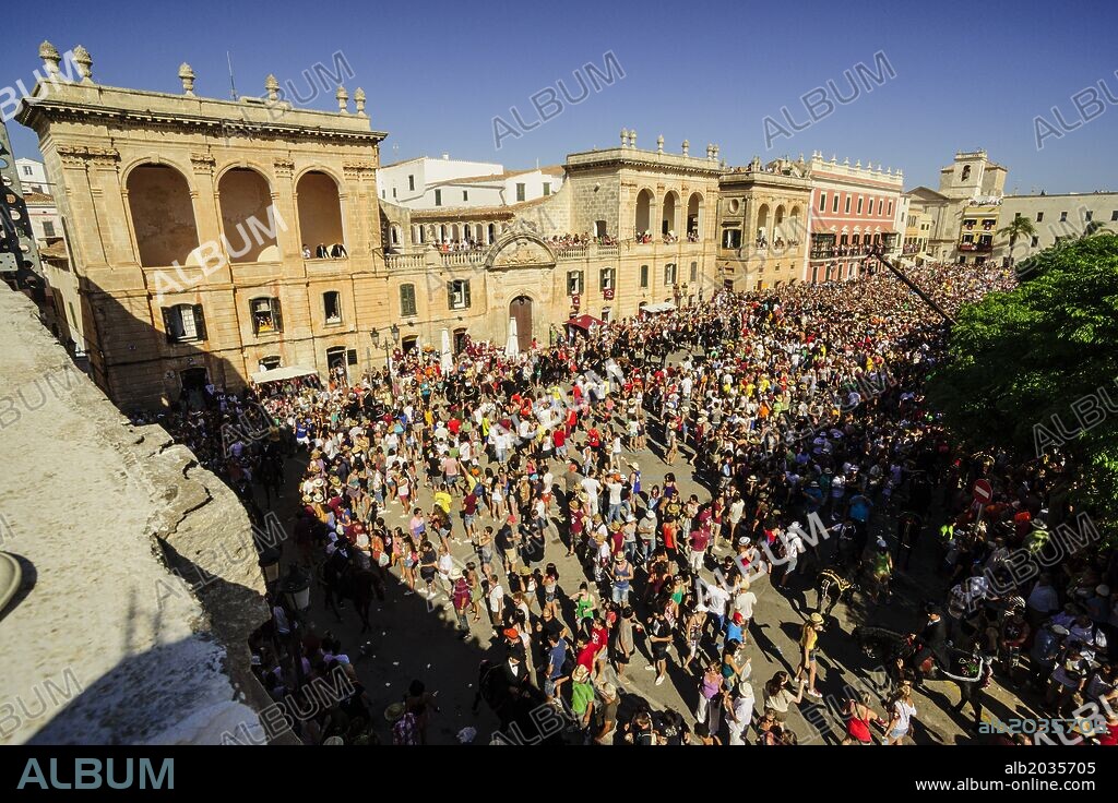 plaza Des Born, -caragol des Born-, Fiestas de Sant Joan. Ciutadella.Menorca,Islas Baleares,españa.