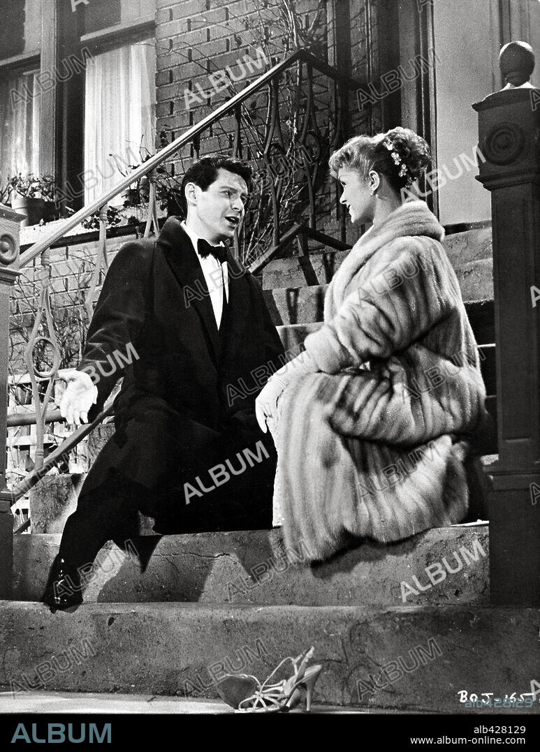 DEBBIE REYNOLDS and EDDIE FISHER in BUNDLE OF JOY, 1956, directed by NORMAN TAUROG. Copyright M.G.M.