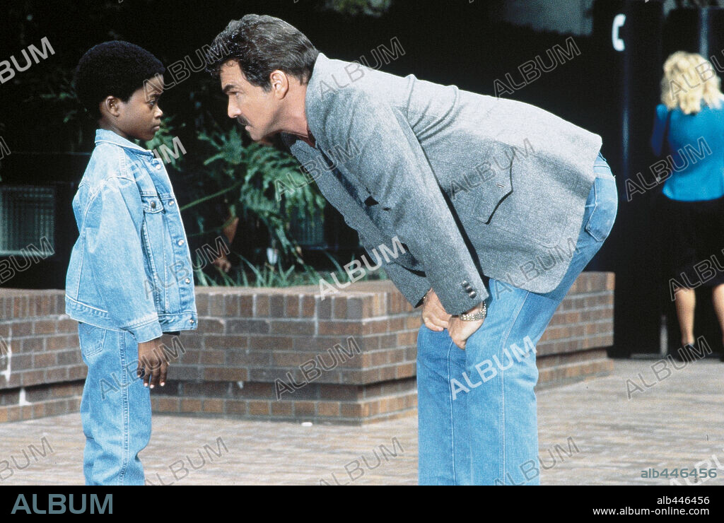 BURT REYNOLDS and NORMAN D. GOLDEN II in COP AND A HALF, 1993, directed by HENRY WINKLER. Copyright UNIVERSAL PICTURES.