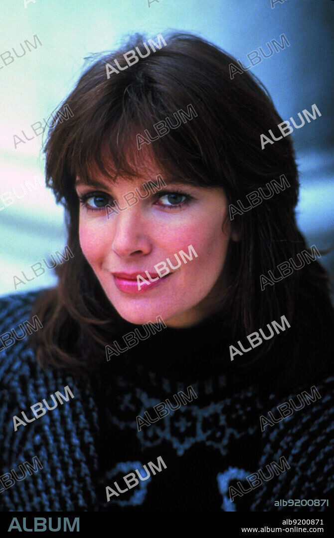 JACLYN SMITH en LA IDENTIDAD DE BOURNE, 1988 (THE BOURNE IDENTITY), dirigida por ROGER YOUNG. Copyright WARNER BROS. TELEVISION.