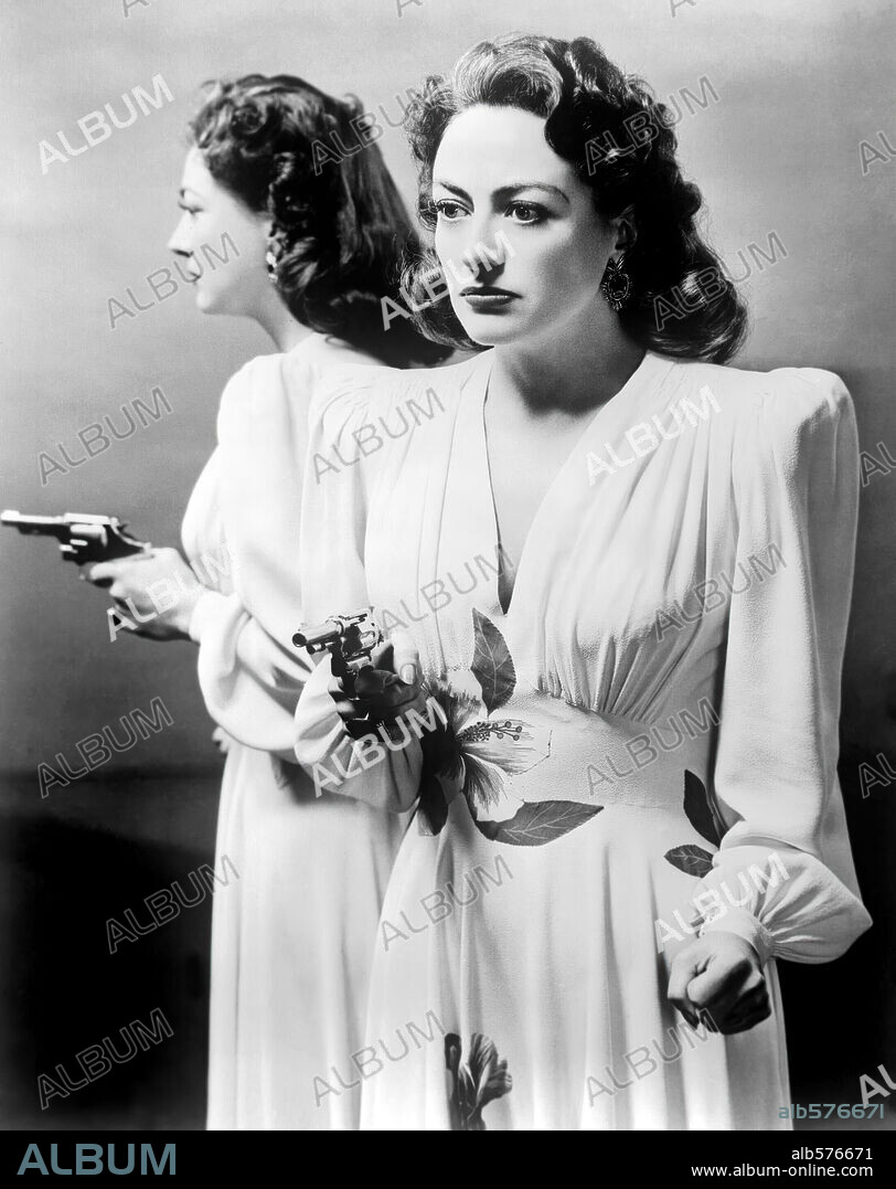 JOAN CRAWFORD en ALMA EN SUPLICIO, 1945 (MILDRED PIERCE), dirigida por MICHAEL CURTIZ. Copyright WARNER BROTHERS.