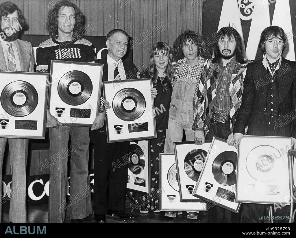 David Measham, Tony Burfield, Sandy Denny, Roger Daltrey, John Entwistle and Keith Moon, Gold Record For Opera Tommy, London, 1973.