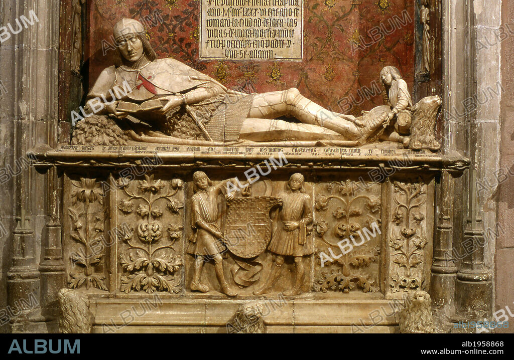 ARTE GOTICO. ESPAÑA. SEPULCRO DEL DONCEL DE SIGUENZA, muerto a los 25 años, en 1486, combatiendo en la Conquista de Granada. Es una de las más importantes esculturas yacentes dado su hiperrealismo. Es anónima y se encuentra en la Capilla de Santa Catalina, en la Catedral de Sigüenza. Provincia de Guadalajara. Castilla-La Mancha.