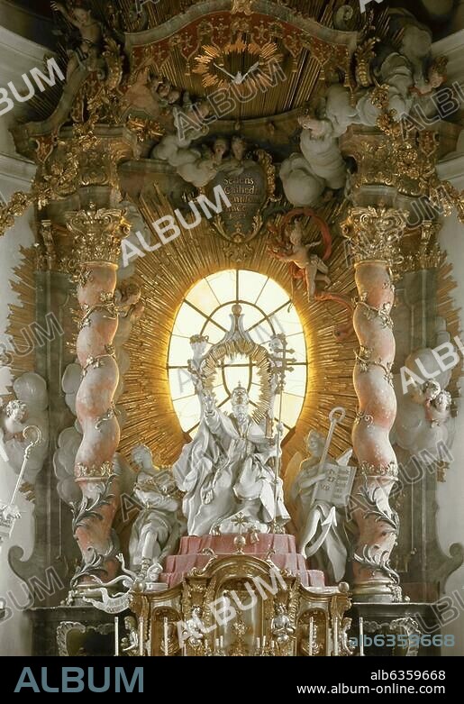 Sandizell (Oberbayern), Pfarrkirche St.Peter, Hochaltar (1747 von Egid Quirin Asam; 1692-1750).-Ansicht mit Petrus in Cathedra.-Foto, undat.