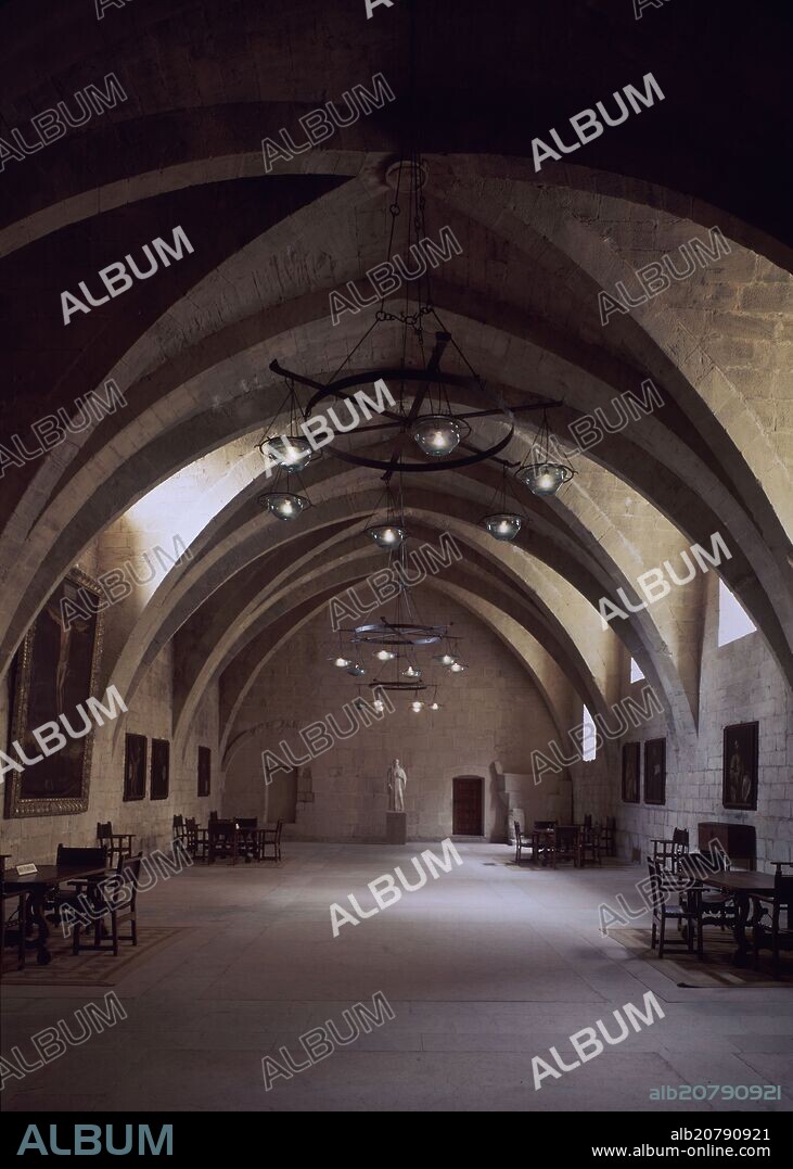 LOCUTORIO DEL MONASTERIO DE POBLET - SIGLO XIV - GOTICO CATALAN.