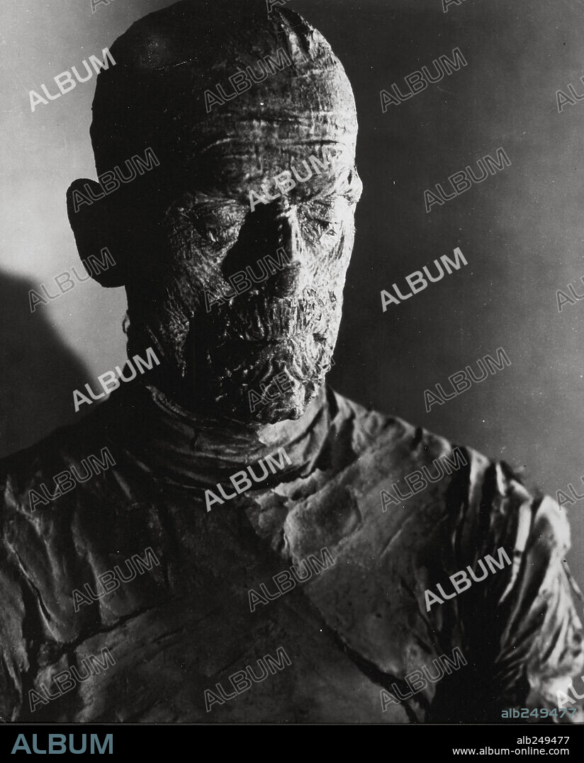 BORIS KARLOFF en LA MOMIA, 1932 (THE MUMMY), dirigida por KARL FREUND. Copyright UNIVERSAL PICTURES.