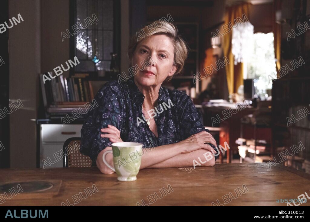 ANNETTE BENING in WER WIR SIND UND WER WIR WAREN, 2019 (HOPE GAP), unter der Regie von WILLIAM NICHOLSON. Copyright Immersiverse/Lipsync/Origin Pictures/Protagonist Pictures/Sampsonic Media.