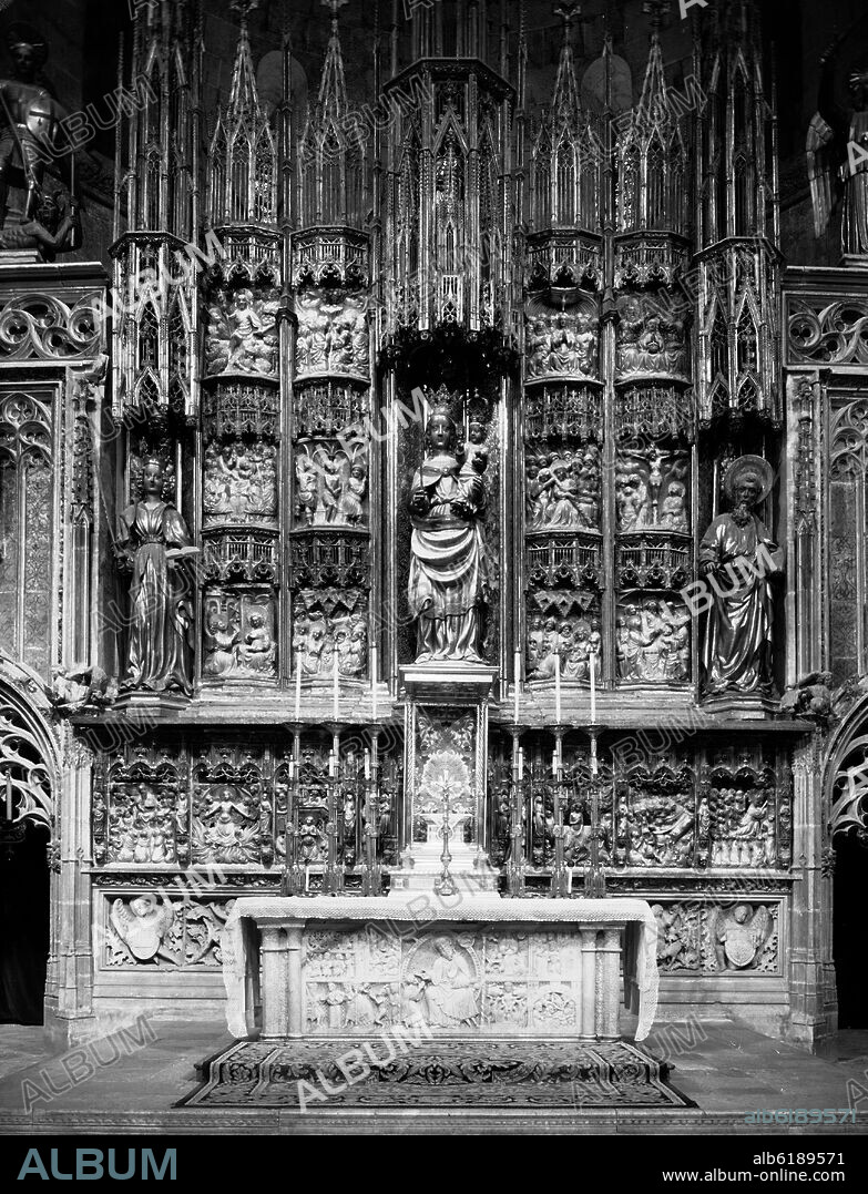 PERE JOHAN (1394/97->1458) PERE JOAN. RETABLO MAYOR REALIZADO EN ALABASTRO POLICROMADO ENTRE LOS AÑOS 1426 Y 1433 - ESCENAS DE LA VIDA DE LA VIRGEN DE SANTA TECLA Y DE SAN PA.