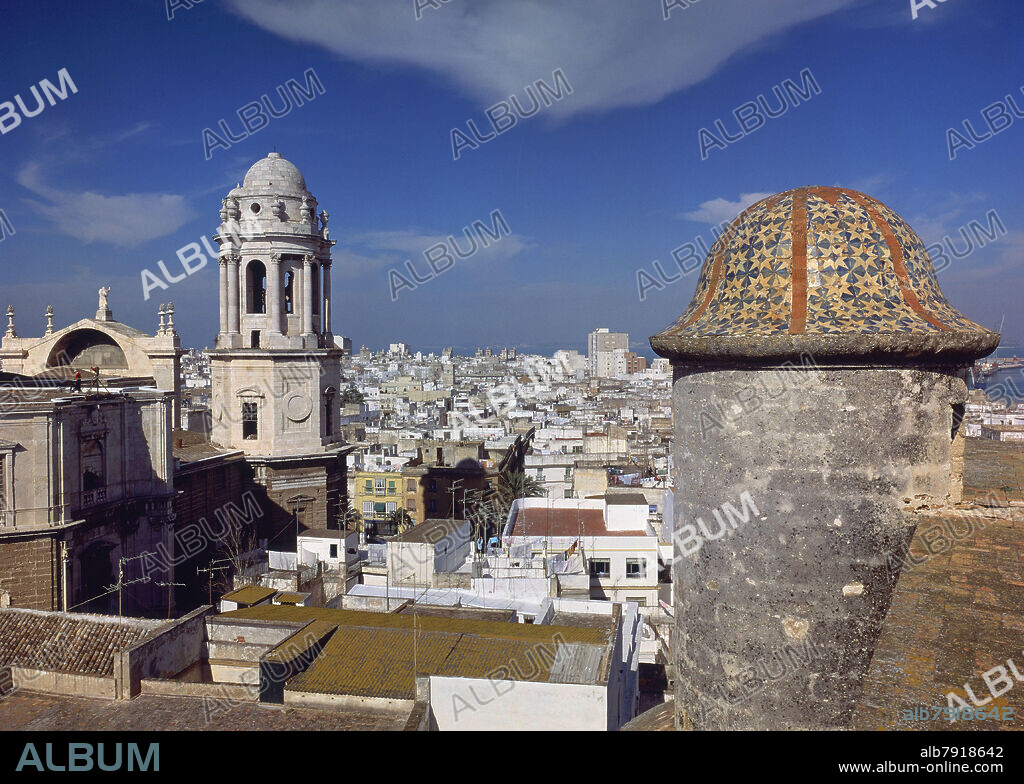 REMATE DE ESCALERA DE LA CATEDRAL ANTIGUA Y TORRE DE LA NUEVA - SIGLO XIX.