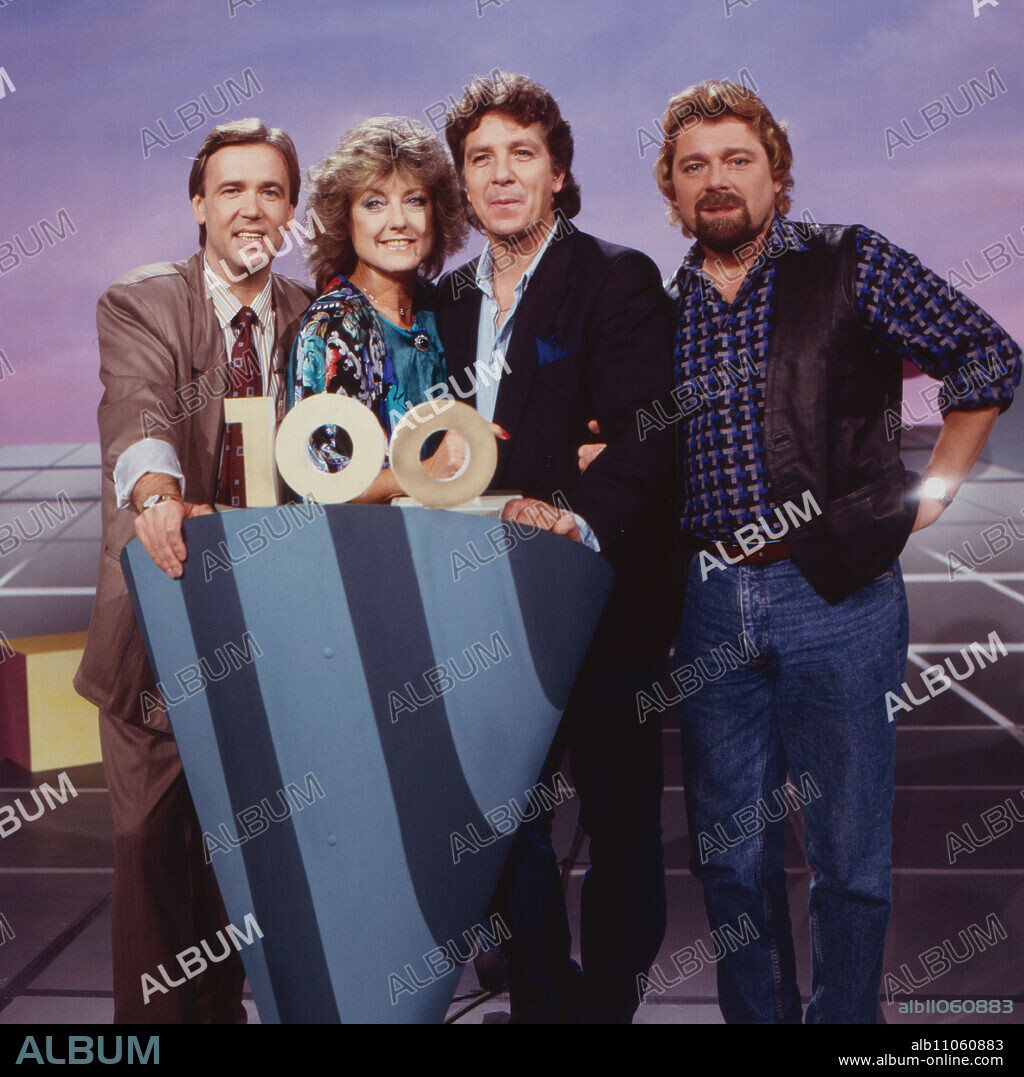 Supergrips, The fast game for bright minds, Germany 1988 - 1995, presenter Frank Laufenberg with the candidates Sigi Harreis, Michael Schanze and Juergen von der Lippe.