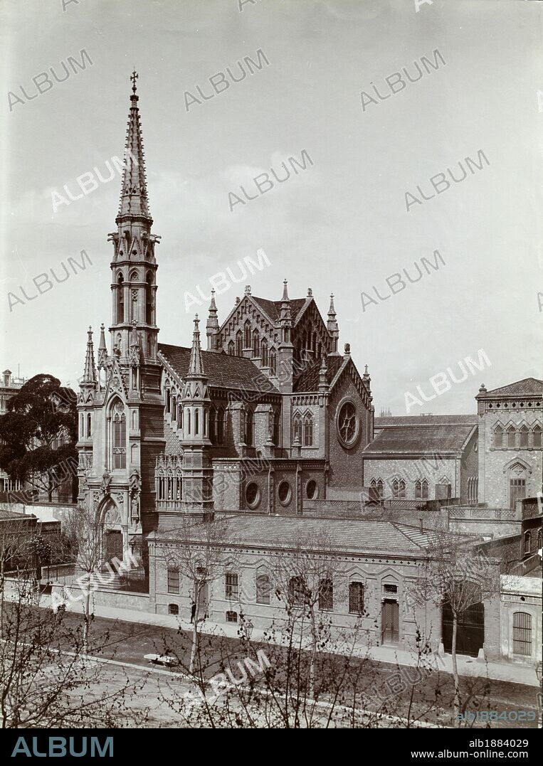 IGLESIA PARROQUIAL DE SAN FRANCISCO DE SALES O SANT FRANCESC DE SALES (PASEO DE SAN JUAN 90), DEL ARQUITECTO JOAN MARTORELL I MONTELLS, AÑO 1906. (COLECCIÓN ASF IMAGEN DE FOTOGRAFIAS ANTIGUAS, PRINCIPIOS S. XX).