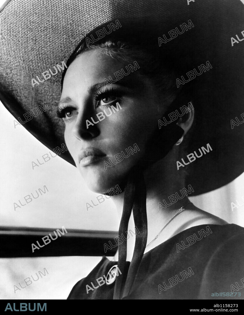 FAYE DUNAWAY in THE THOMAS CROWN AFFAIR, 1968, unter der Regie von NORMAN JEWISON. Copyright UNITED ARTISTS.