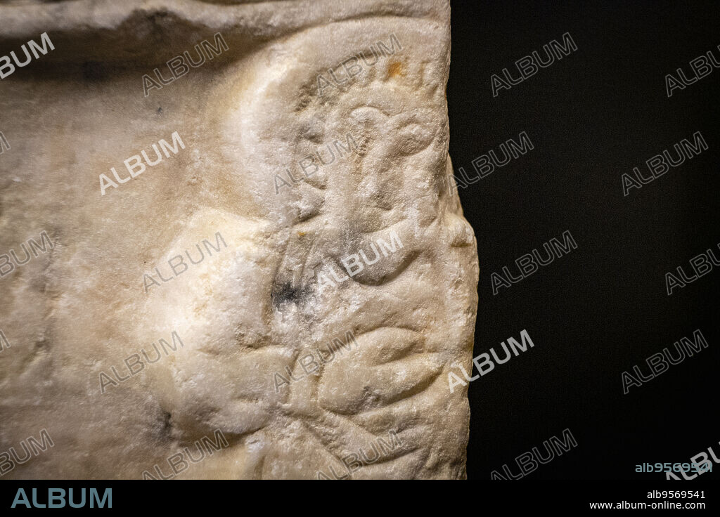 brocal de pozo, Museo de los Concilios y la Cultura Visigoda, Iglesia de San Román,Toledo, Castilla-La Mancha, Spain.