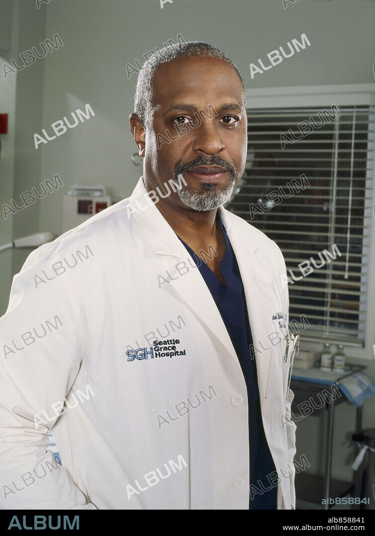 JAMES PICKENS JR. en ANATOMÍA DE GREY, 2005 (GREY'S ANATOMY). Copyright TOUCHSTONE TELEVISION / OCKENFELS, FRANK.