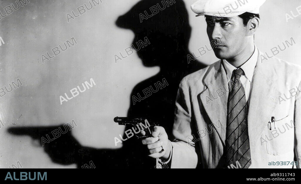 TOSHIRO MIFUNE in STRAY DOG, 1949 (NORA INU), directed by AKIRA KUROSAWA. Copyright Film Art Association.