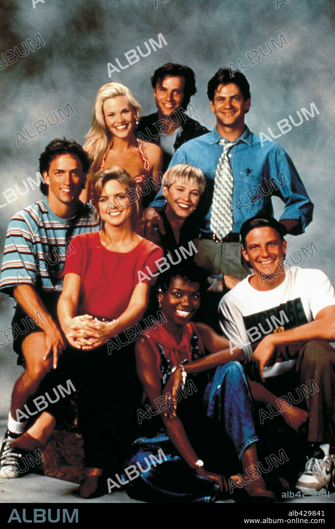 AMY LOCANE, ANDREW SHUE, COURTNEY THORNE-SMITH, DOUG SAVANT, GRANT SHOW y THOMAS CALABRO en MELROSE PLACE, 1992, dirigida por ANSON WILLIAMS, CHARLES CORRELL y RICHARD LANG. Copyright FOX TELEVISION NETWORK/SPELLING TELEVISION.