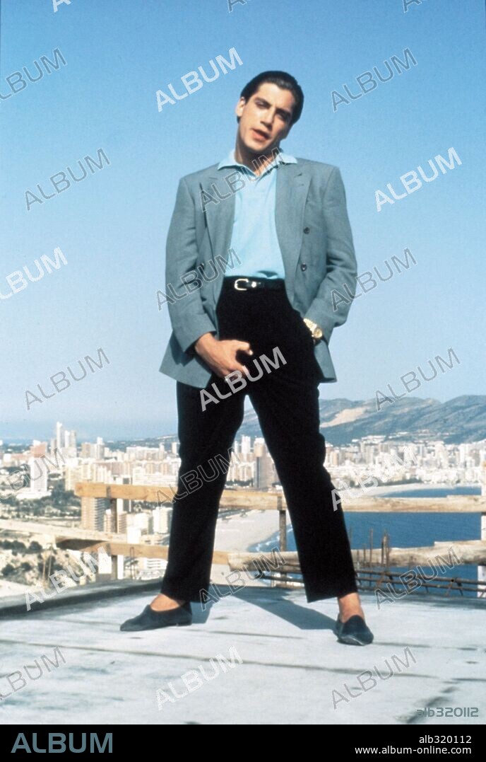 JAVIER BARDEM en HUEVOS DE ORO, 1993, dirigida por JUAN JOSE BIGAS LUNA. Copyright LOLAFILMS.