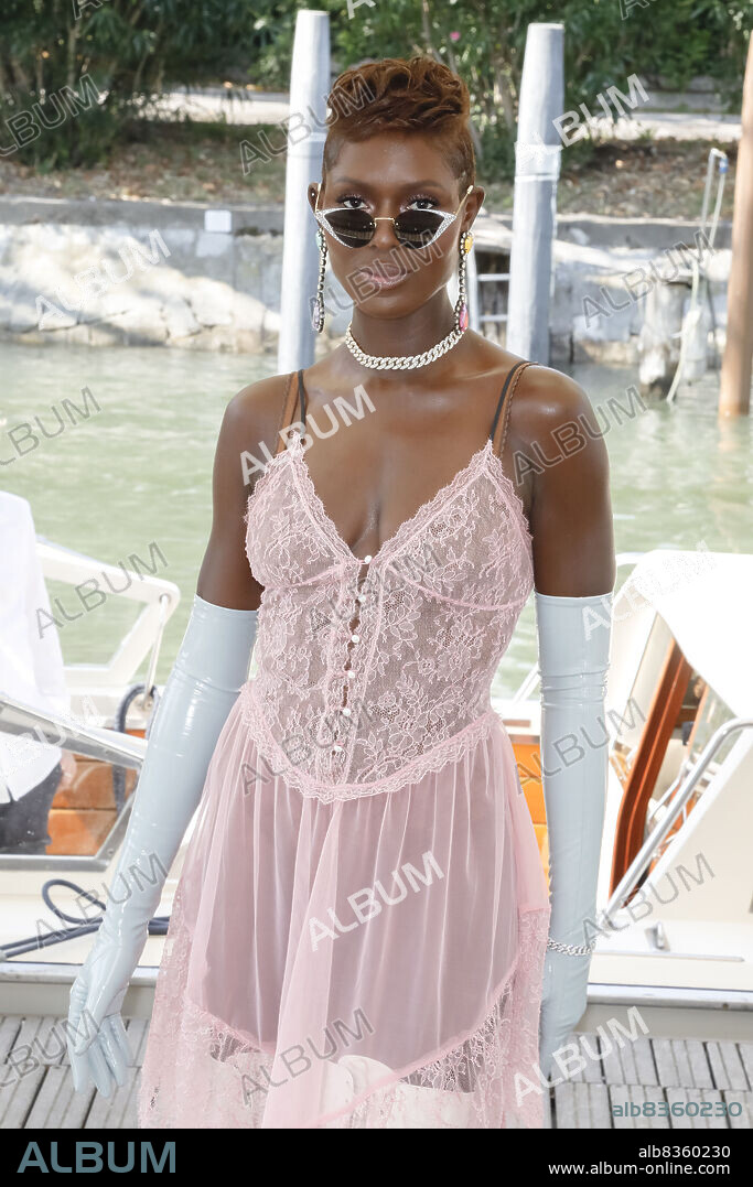 August 31, 2022, Venice, Italy: Jodie Turner-Smith arrives at the photocall of 'White Noise' during the 79th Venice International Film Festival at Palazzo del Casino on the Lido in Venice, Italy, on 31 August 2022. Photo: Alec Michael (Credit Image: © Alec Michael via ZUMA Press).