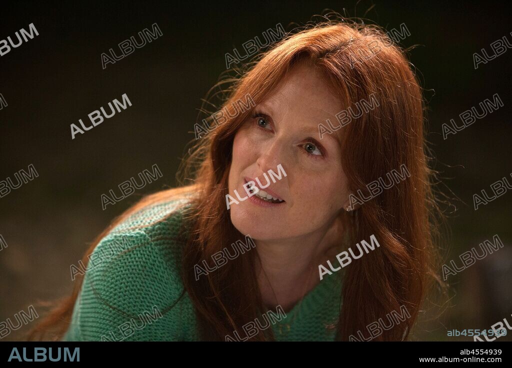 JULIANNE MOORE in DON JON, 2013, directed by JOSEPH GORDON-LEVITT. Copyright VOLTAGE PICTURES.