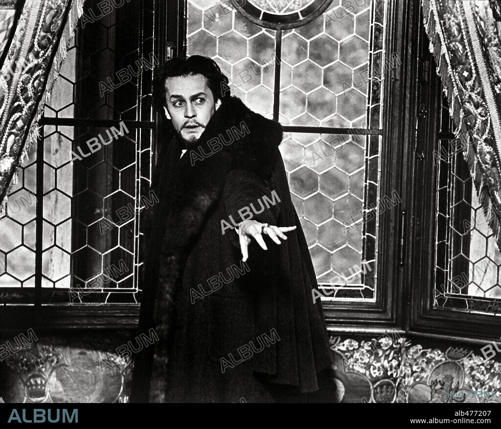 HELMUT BERGER en LUIS II DE BAVIERA, EL REY LOCO, 1972 (LUDWIG), dirigida por LUCHINO VISCONTI. Copyright M.G.M.