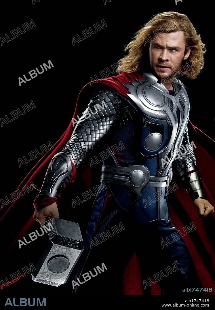 CHRIS HEMSWORTH in THE AVENGERS, 2012, directed by JOSS WHEDON. Copyright MARVEL ENTERPRISES.