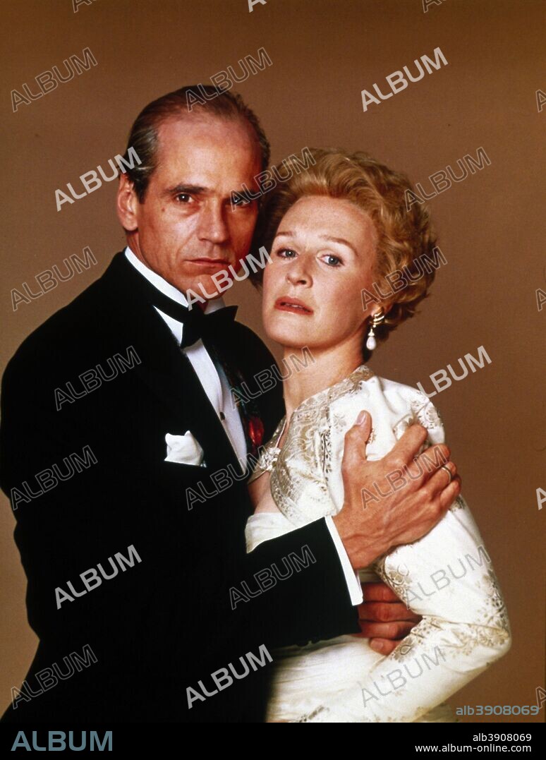 GLENN CLOSE y JEREMY IRONS en EL MISTERIO VON BULOW, 1990 (REVERSAL OF FORTUNE), dirigida por BARBET SCHROEDER. Copyright SOVEREIGN PICTURES.