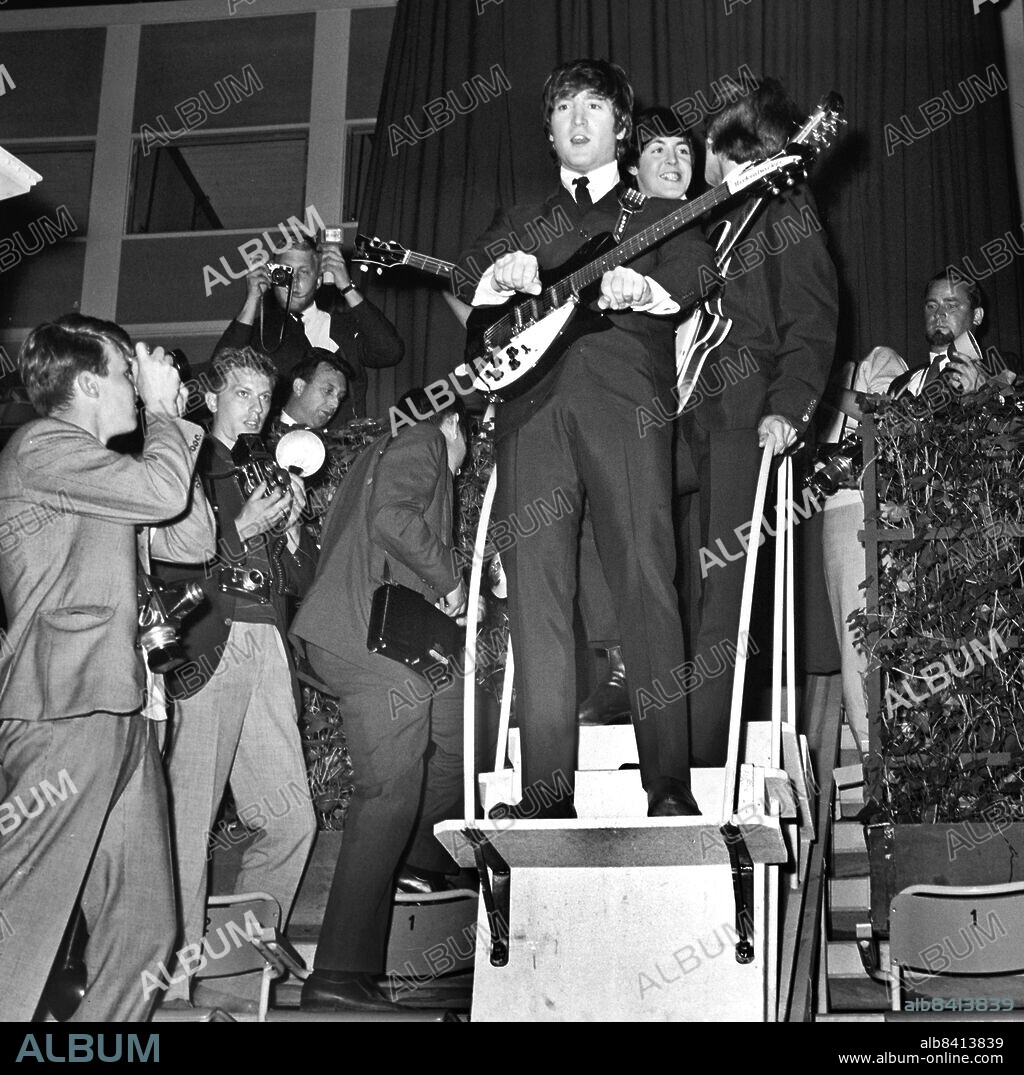 STOCKHOLM 1964-07-28 *FOR YOUR FILES*. John Lennon and Paul McCartney of the Beatles are seen during a concert at the Johanneshov Ice Stadium in Stockholm, Sweden, July 28, 1964. Foto: Folke Hellberg / DN / TT / Kod: 23. **OUT SWEDEN OUT**.