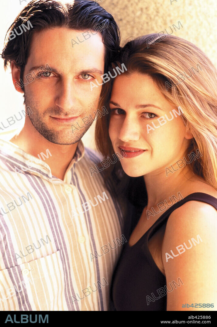 ERNESTO ALTERIO and HEDY BURRESS in BARBARIC YEARS, 1998 (LOS AÑOS BARBAROS), directed by FERNANDO COLOMO. Copyright SOGETEL.
