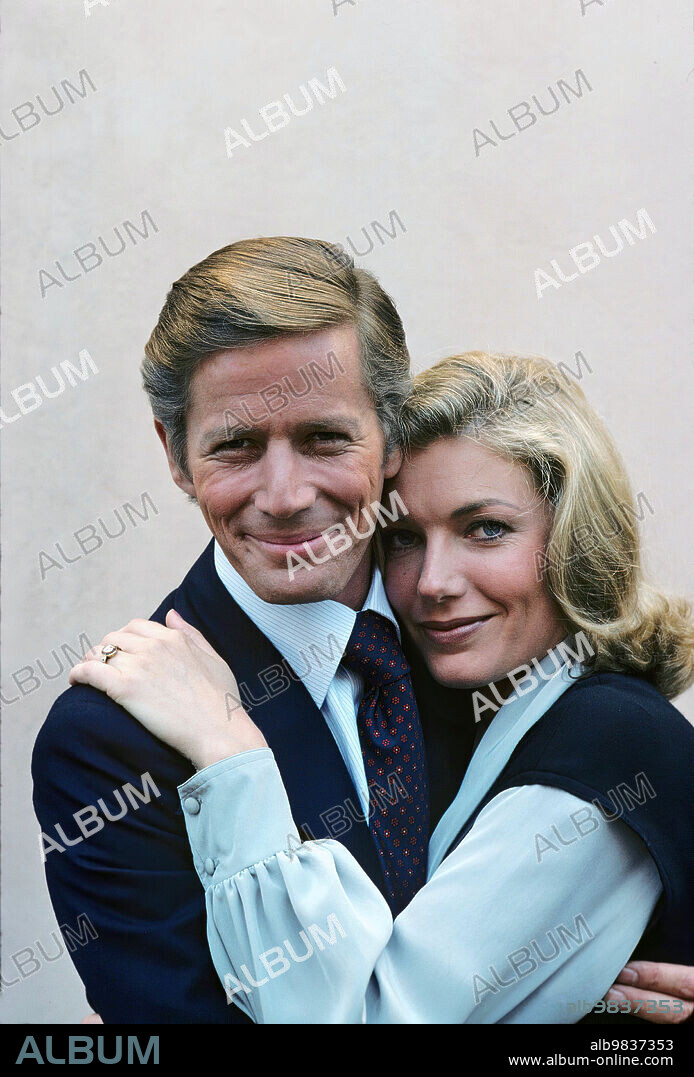 PETER STRAUSS y SUSAN SULLIVAN en HOMBRE RICO, HOMBRE POBRE II, 1977 (RICH MAN, POOR MAN-BOOK II), dirigida por BILL BIXBY y TED POST.