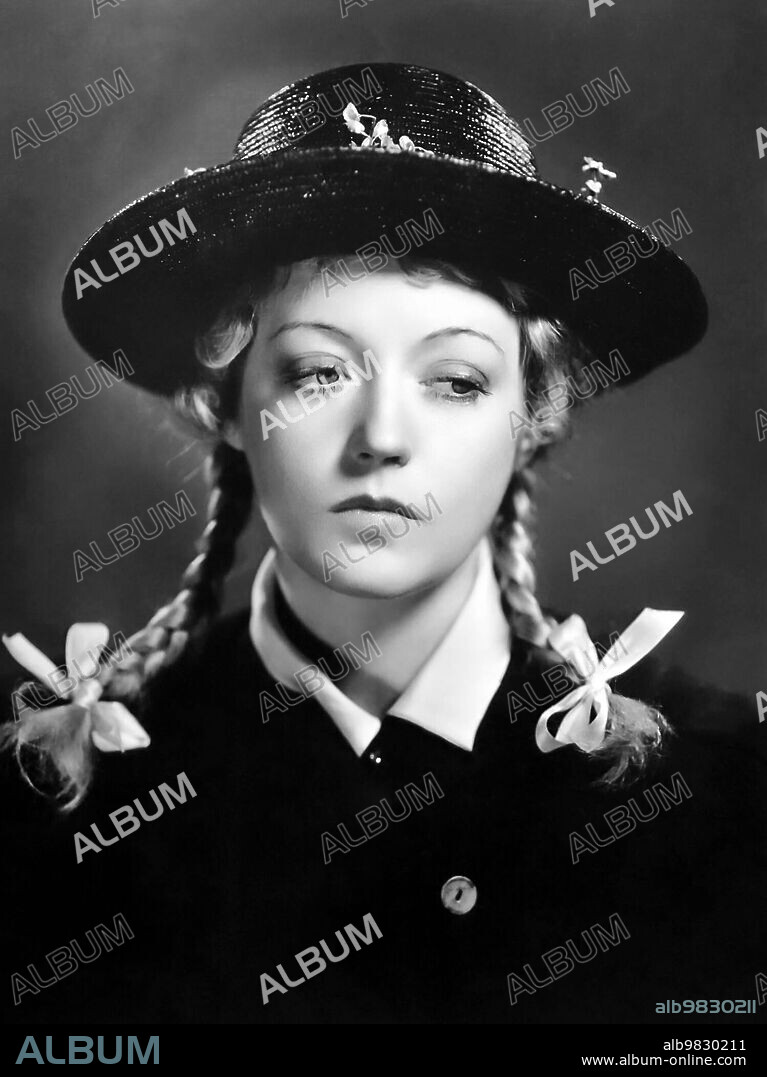 MARION DAVIES in PEG O' MY HEART, 1933, directed by ROBERT Z. LEONARD. Copyright M.G.M.