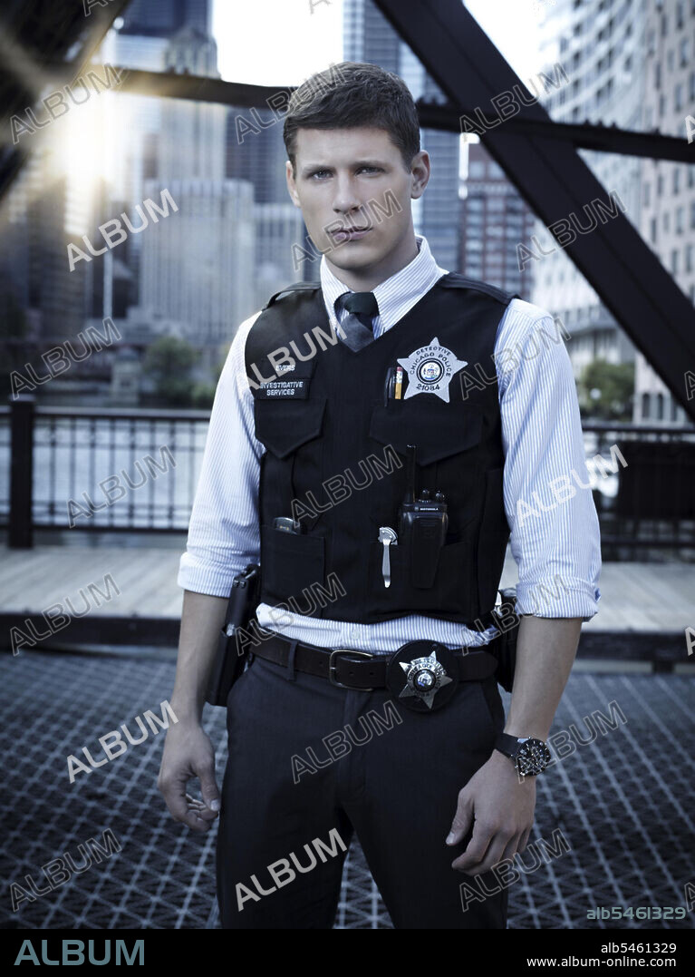 MATT LAURIA in THE CHICAGO CODE, 2011, directed by ADAM ARKIN, CLARK JOHNSON, GUY FERLAND, JEAN DE SEGONZAC, LESLIE LINKA GLATTER and PARIS BARCLAY. Copyright 20TH CENTURY FOX TELEVISION.