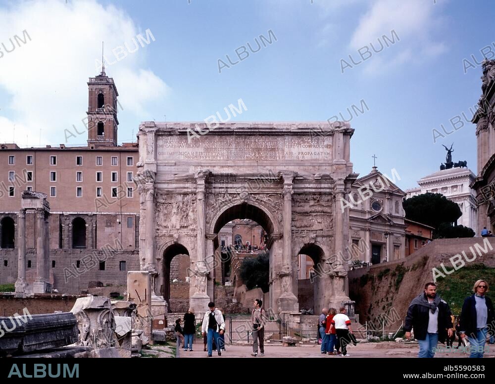 Rom - Roma (Latium, Italien), Triumphbogen des Septimus Severus auf dem Forum Romanum. (203 n. Chr. errichtet zum 10jährigen Jubiläum der Thronbesteigung des Septimus Severus). Gesamtansicht von Südosten. Foto (Jochen Helle).