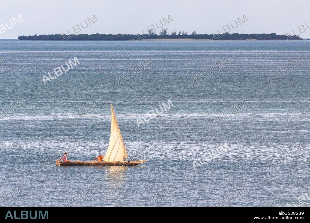 Tanzania, Zanzibar, Pemba Island, Pemba crossing - Zanzibar with the cargo ferry, sea view, Dhau ferry. (Photo by: Julia Schmitz/Oneworld Picture/UIG).