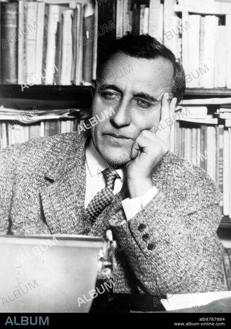 1935. The writer Ramiro de Maeztu.