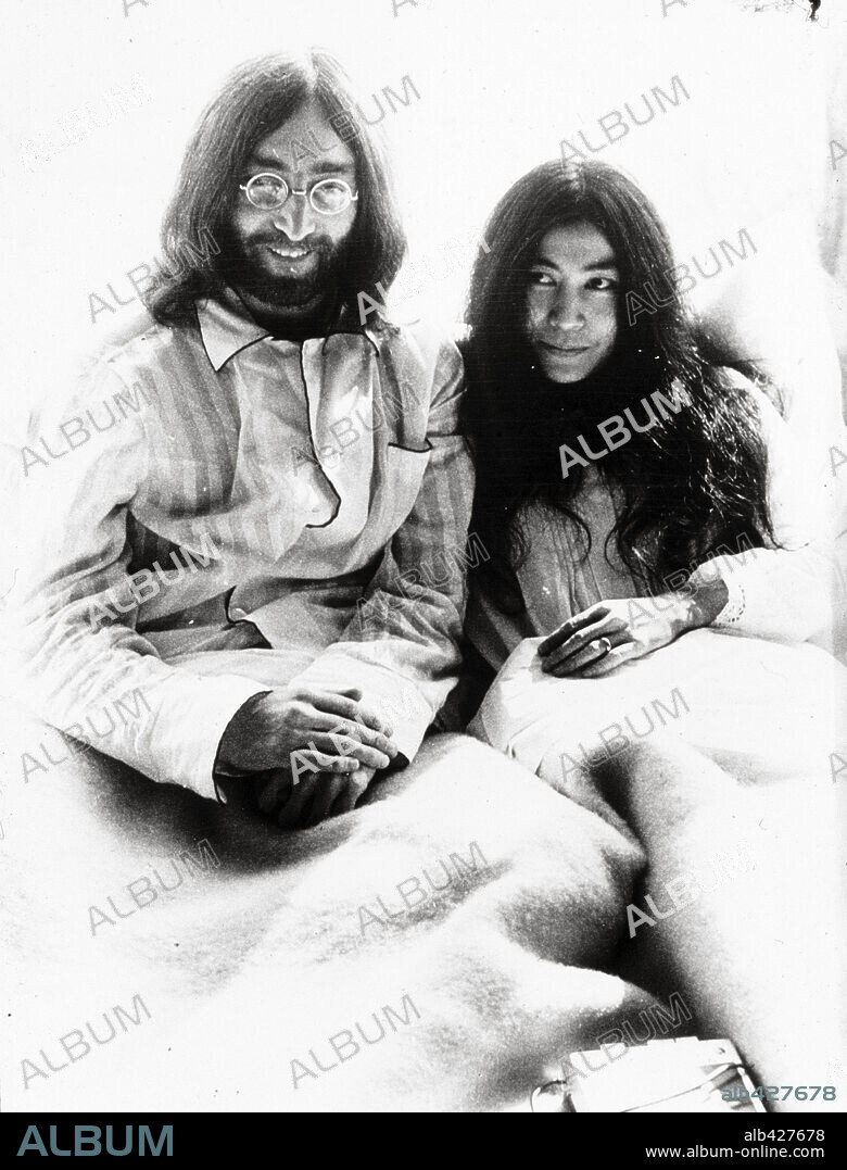 JOHN LENNON y YOKO ONO. 25/03/1969