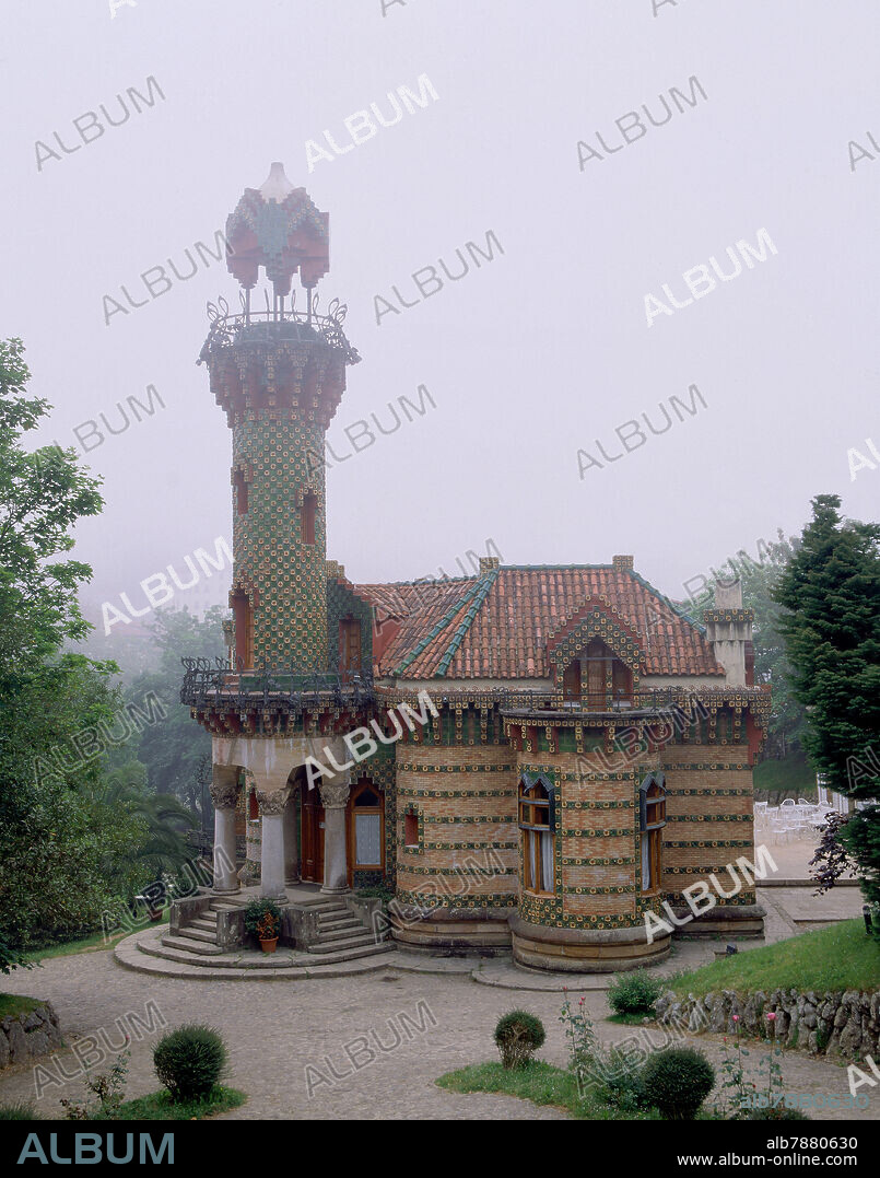 ANTONI GAUDÍ. PALACETE MODERNISTA - DEDICADO AL PRIMER MARQUES DE COMILLAS - 1883-85.