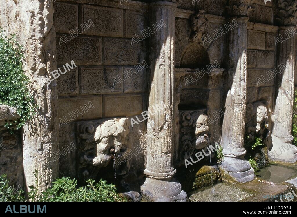Rimondi fountain with spouting lion heads, Venetian heritage, Rethymno (Rethymnon), island of Crete, Greece, Mediterranean, Europe.