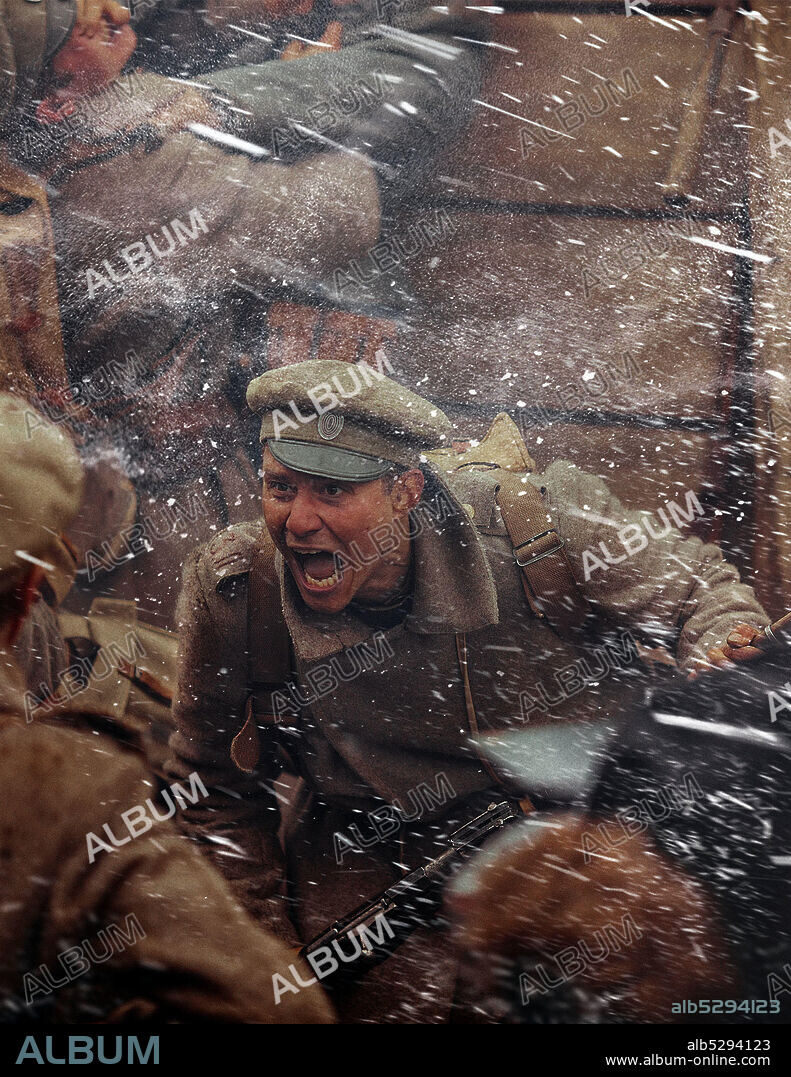 BLIZZARD OF SOULS - ZWISCHEN DEN FRONTEN, 2019 (DVESELU PUTENIS), unter der Regie von DZINTARS DREIBERGS. Copyright KULTFILMA.