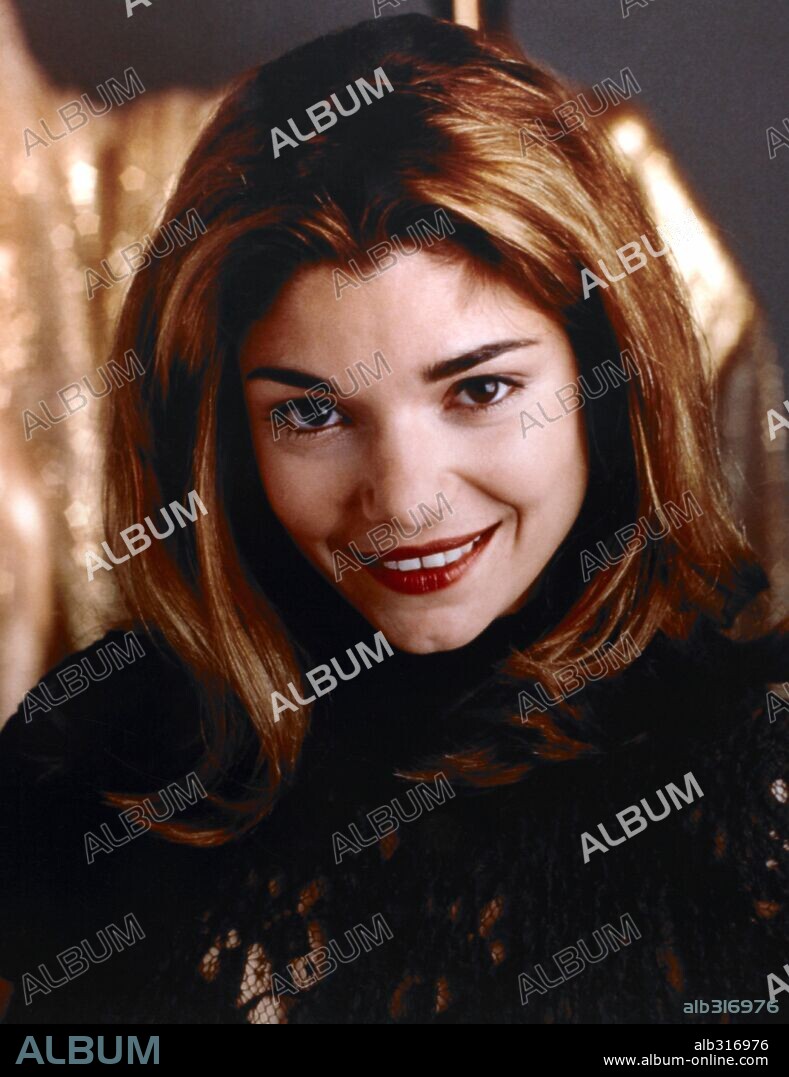 LAURA SAN GIACOMO.