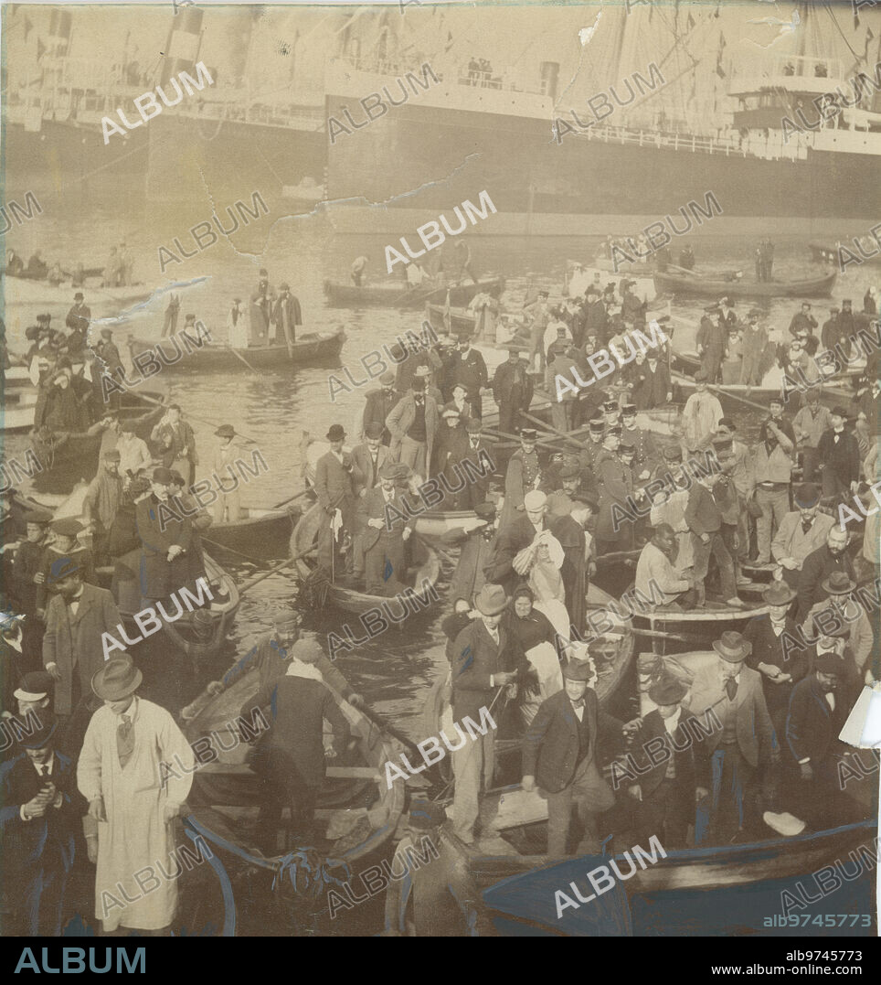 Barcelona, 25/01/1896. Guerra de Cuba. Aspecto del puerto de Barcelona en el momento de embarcar el general Weyler.