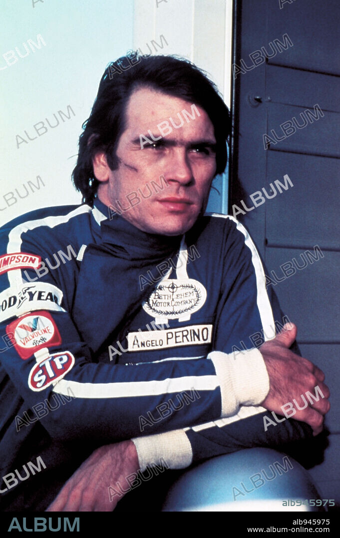 TOMMY LEE JONES en BETSY, LA SAGA DE LOS HARDEMAN, 1978 (THE BETSY), dirigida por DANIEL PETRIE. Copyright UNITED ARTISTS.