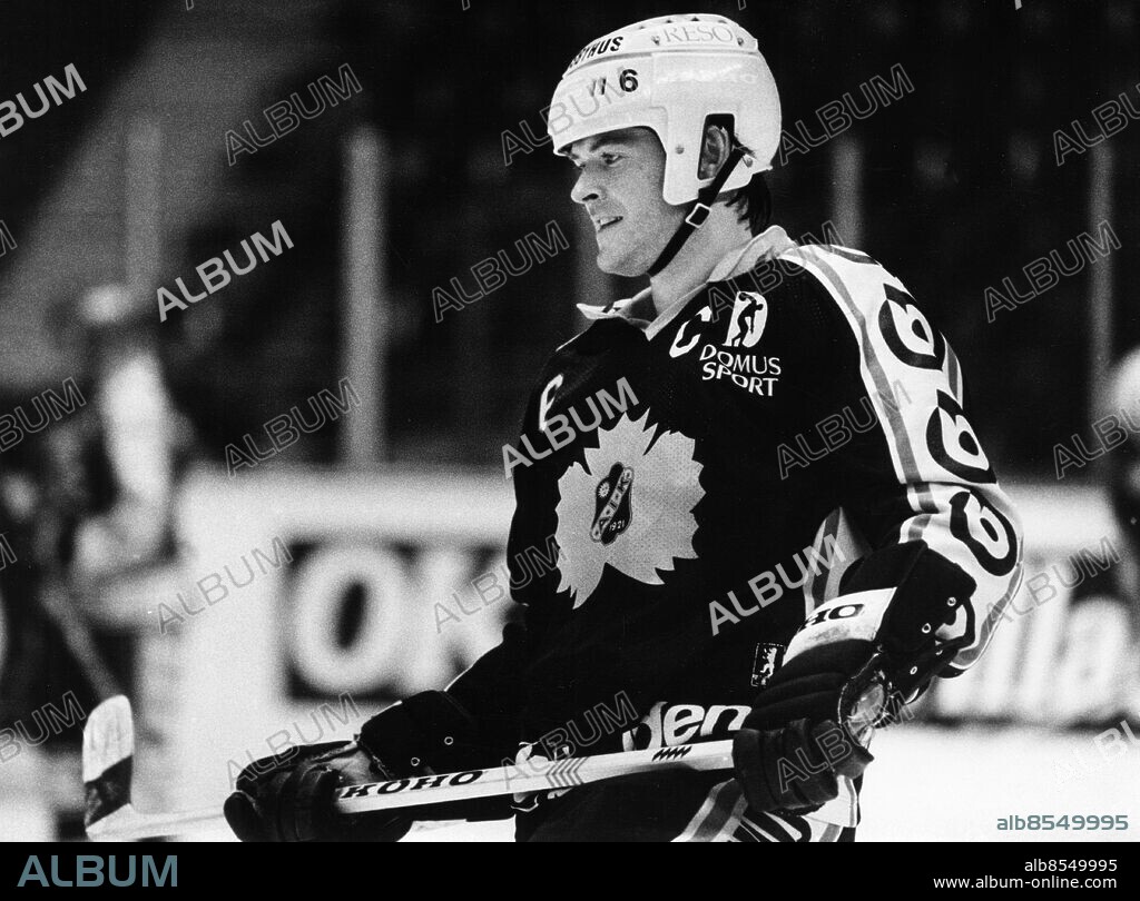 ARKIV 19841025.. Göran Lindblom, ishockeyspelare (back), hockeykonsulent och ishockeytränare som vann SM-guld med Skellefteå AIK 1978, silver i VM 1981 och brons vid OS i Sarajevo 1984.. Foto: Bertil Ericson / Pressens Bild / TT / Kod: 1002.