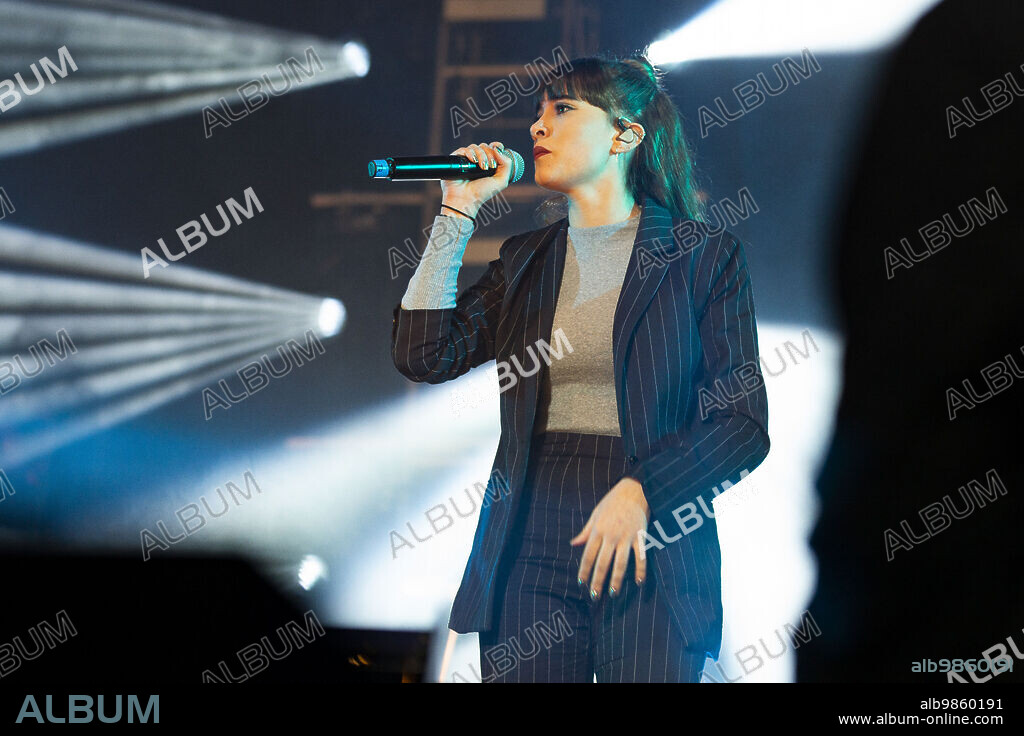 December 15, 2019, Madrid, Spain: Spanish singer Aitana perform during a concert of Colombian band Morat as part of his tour 'Balas Perdidas' at WiZink Center in Madrid, Spain, 15 December 2019. (Credit Image: © Oscar Gonzalez/NurPhoto via ZUMA Press).