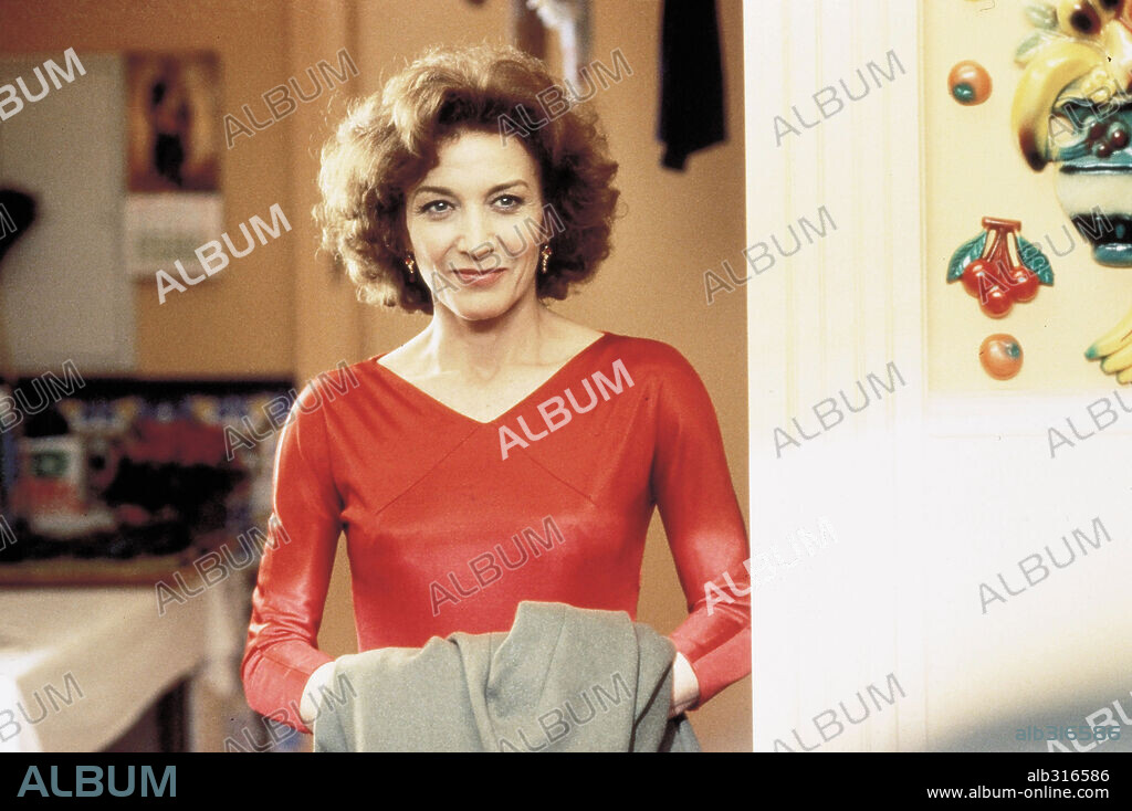 MARISA PAREDES in LA FLOR DE MI SECRETO, 1995, unter der Regie von PEDRO ALMODOVAR. Copyright EL DESEO S.A.