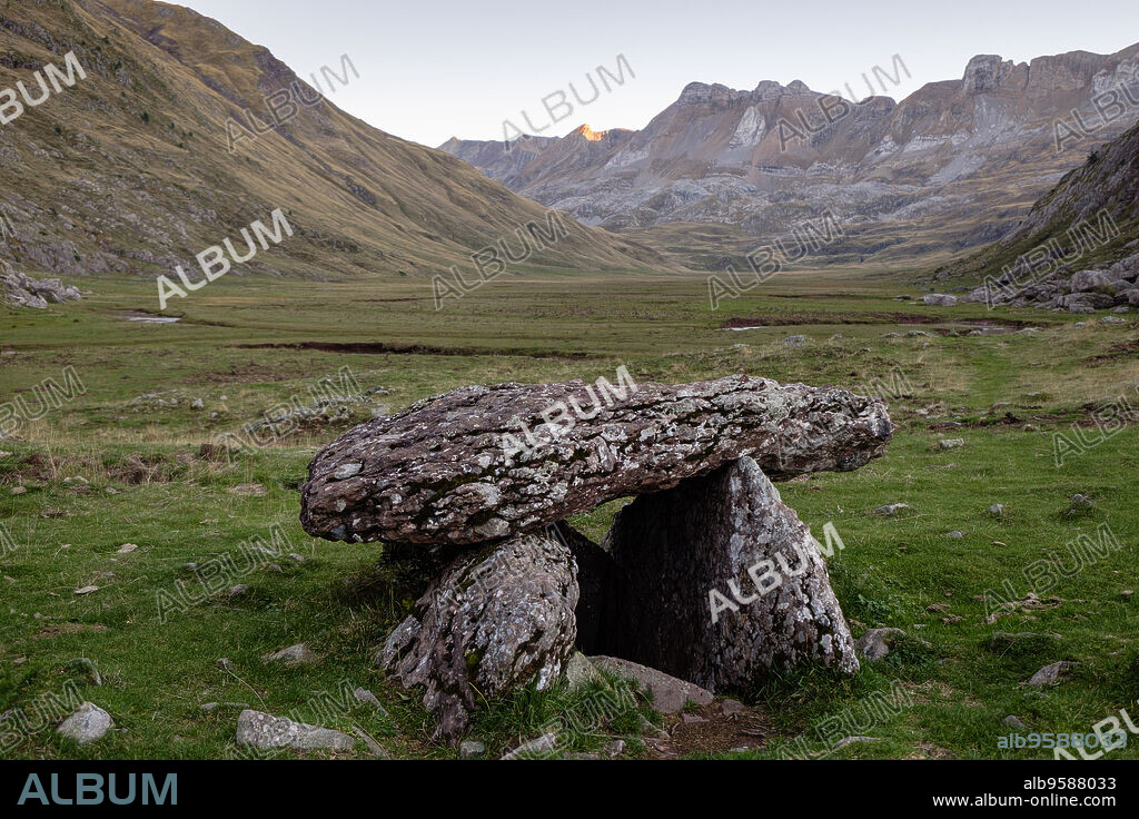 dolmen of Achar de Aguas Tuertas , Aguas Tuertas, Guarrinza, Municipality of Anso, Valley of Hecho, western valleys, Pyrenean mountain range, province of Huesca, Aragon, Spain, europe.